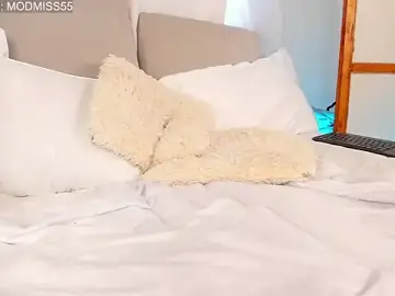 MissLinda  live sex cam