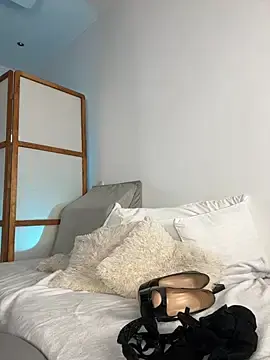 MissLinda  live sex cam