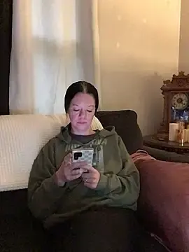 SidneyRaee  live sex cam