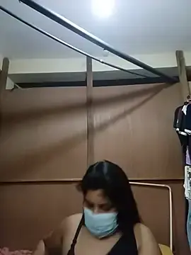 Saharakit  live sex cam