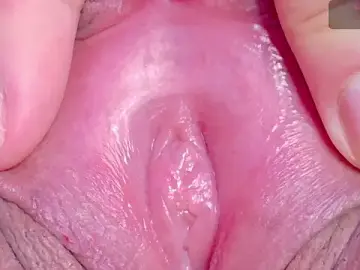 Alu_ryu  live sex cam