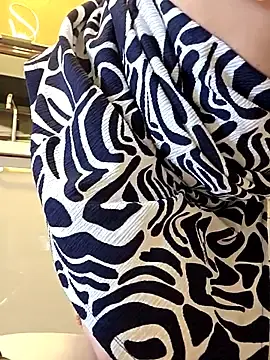YARRAKDELISI  live sex cam