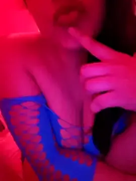 Soetunena  live sex cam