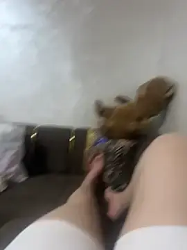 Bosii_mamhona  live sex cam