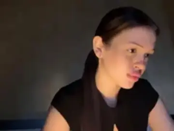 FarrahAmes  live sex cam