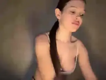FarrahAmes  live sex cam