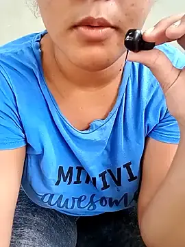 Gatita_Curves  live sex cam