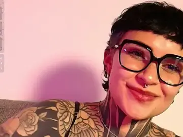 Luana_Fiore0  live sex cam