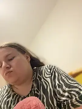 SkyeRotter  live sex cam