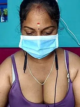 TamilSembaruthi143  live sex cam