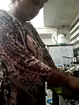 Choclaty_charu  live sex cam