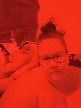 Hisalphaqueen27  live sex cam