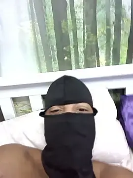 Freakygemini  live sex cam