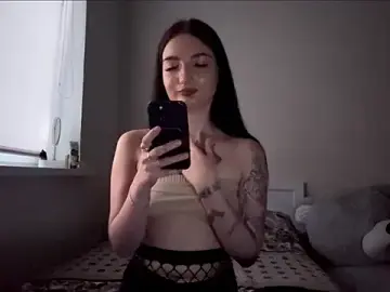 Holoris  live sex cam