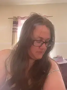 Foxy_Evie40XO  live sex cam