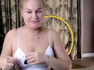 JennifferEwin  live sex cam
