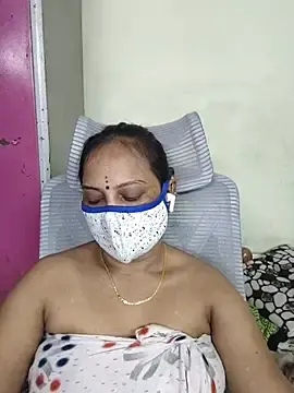 Amudha143  live sex cam
