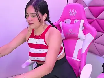 Lucy_Brunno  live sex cam