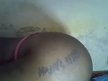 Wet_goddess  live sex cam