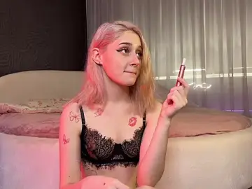 Tinyvivy  live sex cam