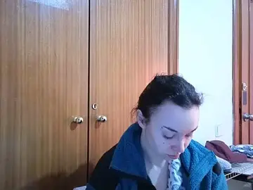 FlirtyFoxy  live sex cam