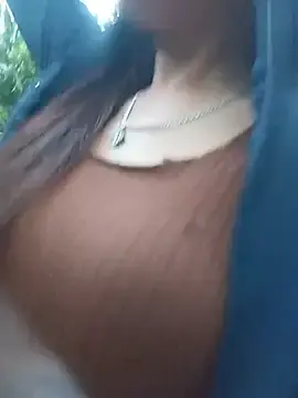 Heryy_xx  live sex cam