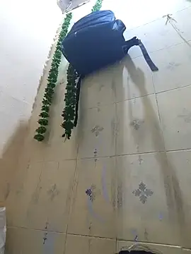 Newragini  live sex cam