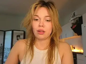 SunTaliaStar  live sex cam