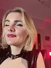 Wicked_cookie  live sex cam