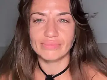 MissRorian  live sex cam