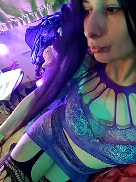 Bigyummmzul  live sex cam