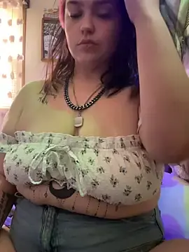 DaddysBaby04  live sex cam