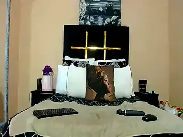 EbonySlimThick  live sex cam