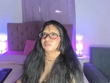 Latinabombsheell  live sex cam