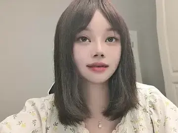 Lumina88889  live sex cam