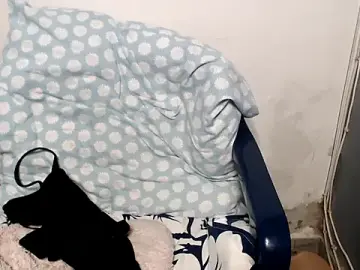 Nikimillers  live sex cam