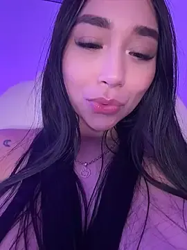 Nyna_1  live sex cam