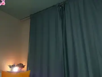 Chloeee4200  live sex cam