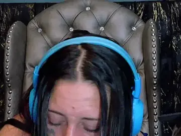 LusstCruella  live sex cam