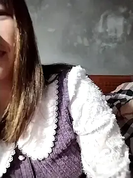 Emini-xx  live sex cam