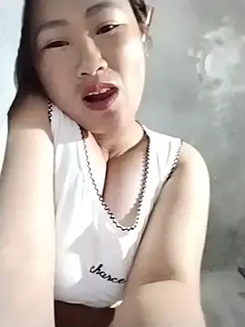 Emini-xx  live sex cam