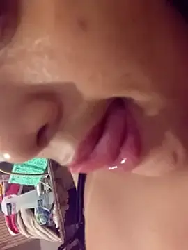 Lyjhu  live sex cam