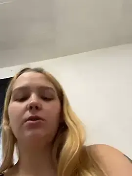 Milf_cherry99  live sex cam
