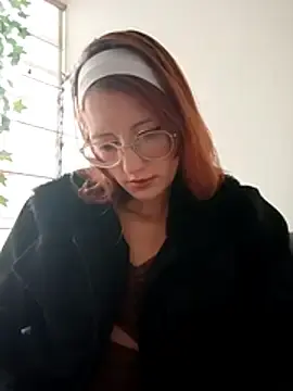 Susanhottie1  live sex cam