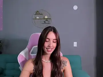 AnaisNin  live sex cam