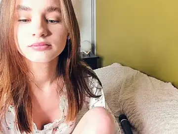JinnyMcie  live sex cam