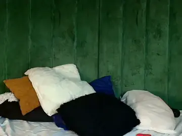 MeganEvanss__  live sex cam