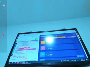 Vahiolet_smith  live sex cam