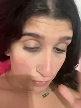 Lylyacachonda  live sex cam