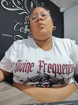 Sheila_ro  live sex cam